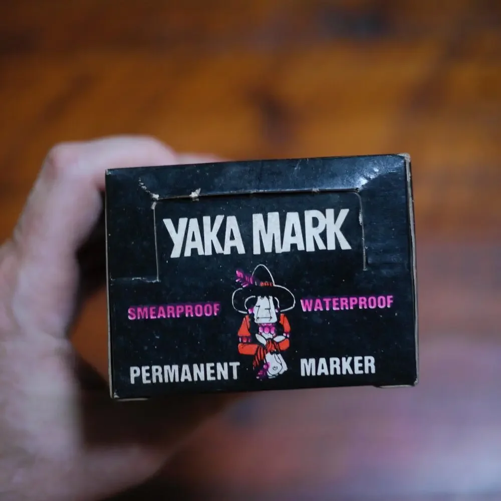 Lot of 12 NEW Vtg MAGIC MARKER Yaka Mark RED Waterproof Permanent Ink PENS